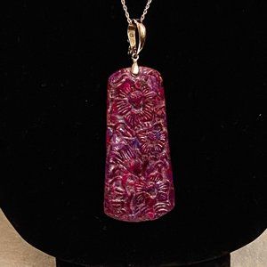 WW Carved Jasper Flower Pendant, Purple with 16" SS Chain